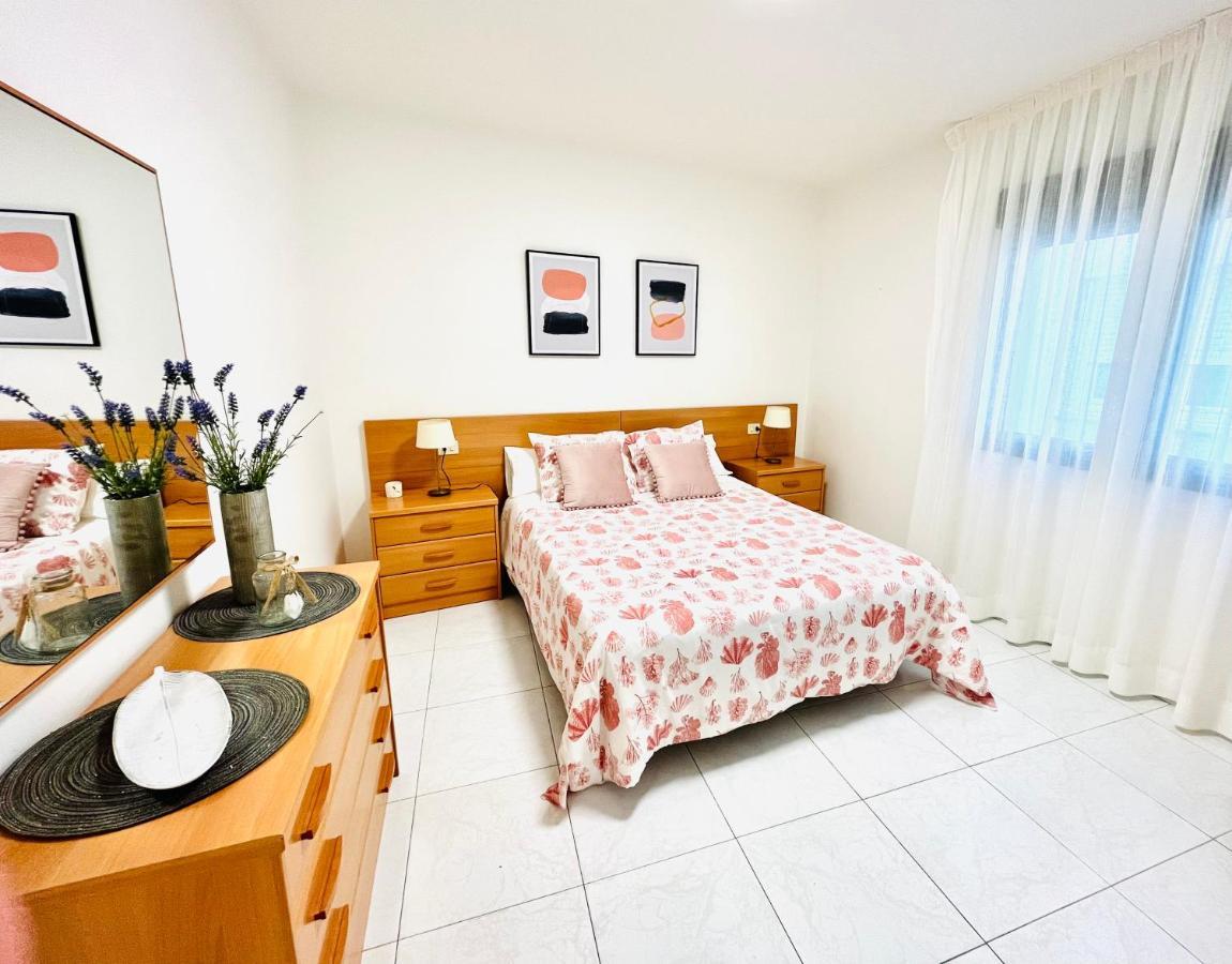 Apartamentos Faro Da Rocha O Grove Dış mekan fotoğraf