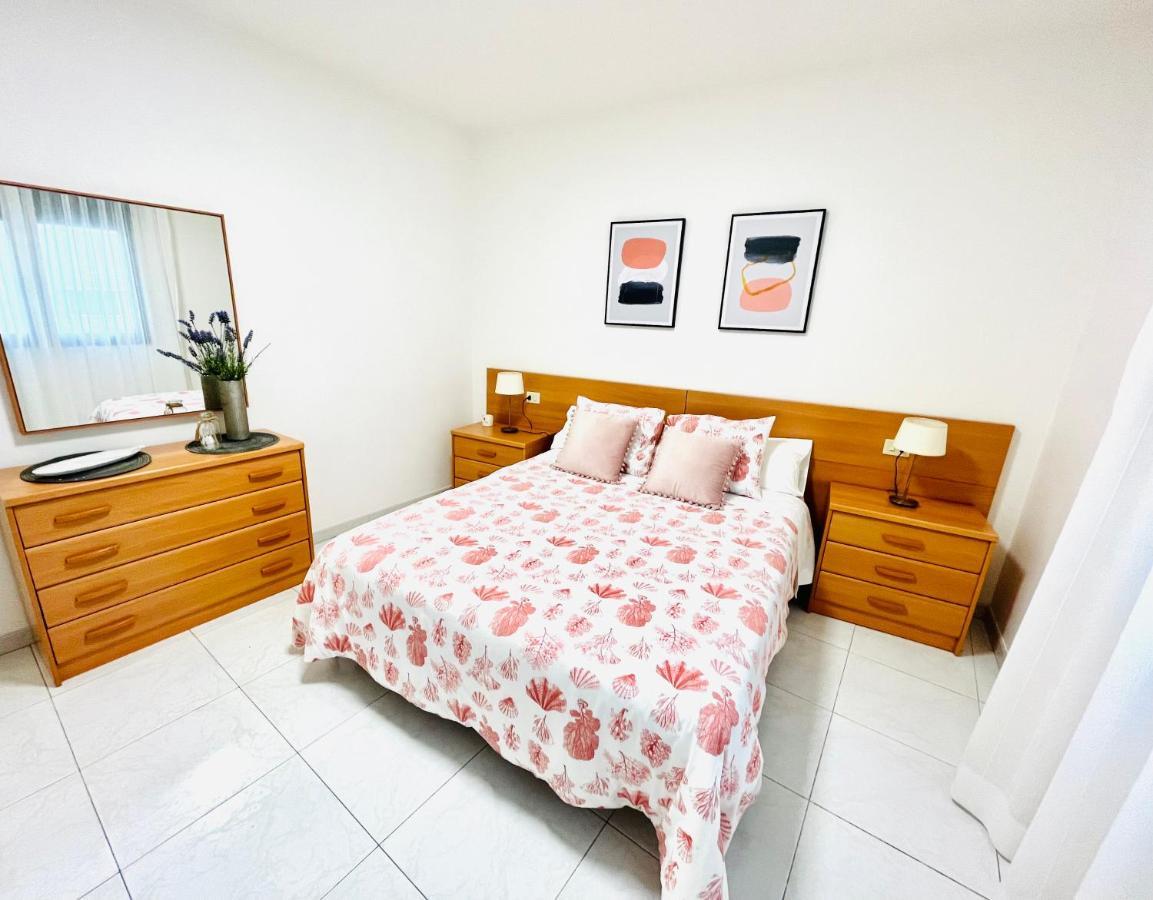 Apartamentos Faro Da Rocha O Grove Dış mekan fotoğraf